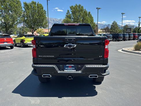 Used 2023 Chevrolet Silverado 1500 LT Trail Boss w/ LT Trail Boss Premium Package AWD/4WD image 4