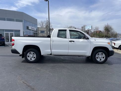 Used 2017 Toyota Tundra SR image 4