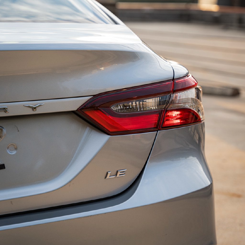 Used 2024 Toyota Camry LE FWD image 6