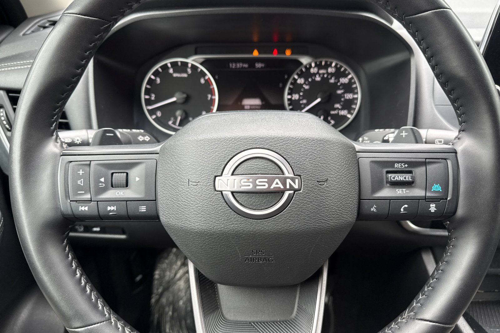 Used 2025 Nissan Rogue SV FWD image 30