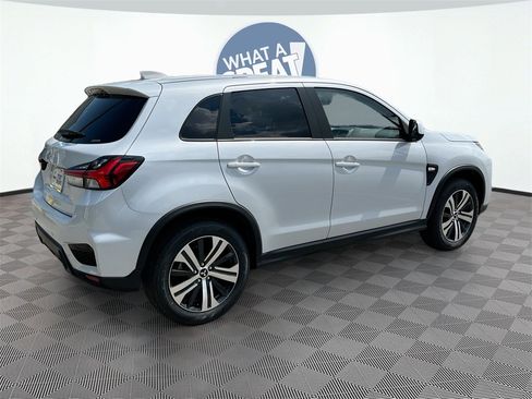 Used 2025 Mitsubishi Outlander Sport ES image 7