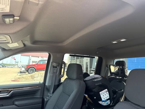 Used 2023 GMC Sierra 1500 Elevation AWD/4WD image 19
