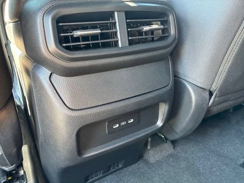 Certified 2025 Honda Pilot Sport image 12