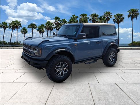 Certified 2024 Ford Bronco Badlands image 4