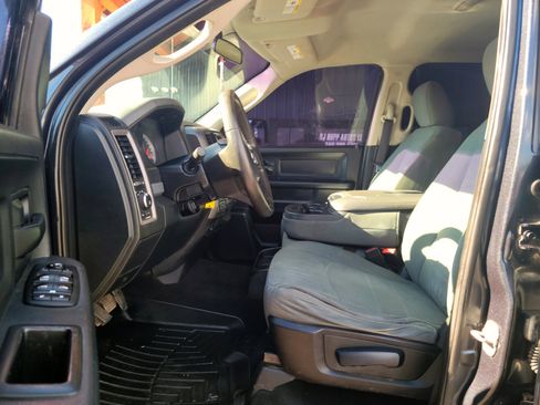 Used 2014 RAM 1500 Express image 16