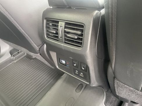 Used 2023 Nissan Rogue Platinum w/ Platinum Premium Package image 56