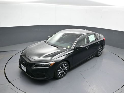 Certified 2023 Honda Civic EX image 33