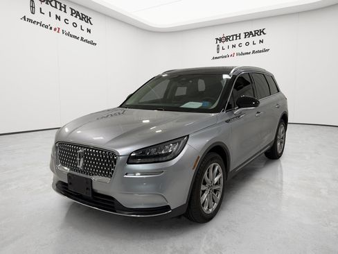 Used 2022 Lincoln Corsair FWD w/ Premium Package image 2