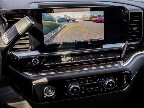 Used 2022 GMC Sierra 1500 Elevation image 23