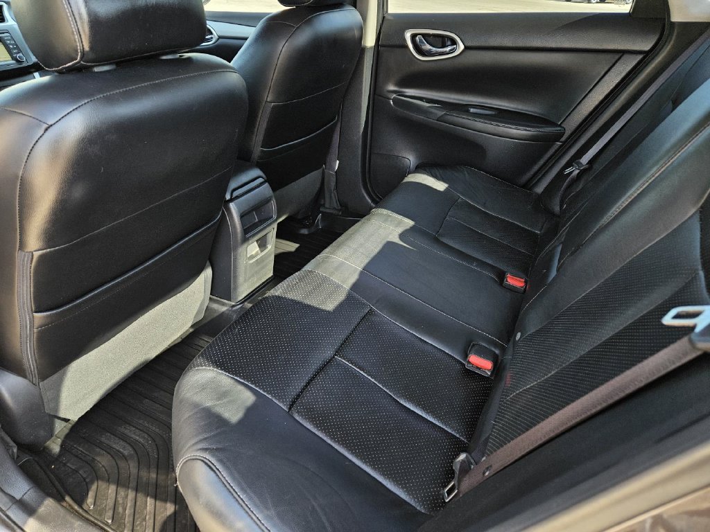 Used 2015 Nissan Sentra SR w/ SR Premium Package FWD image 13