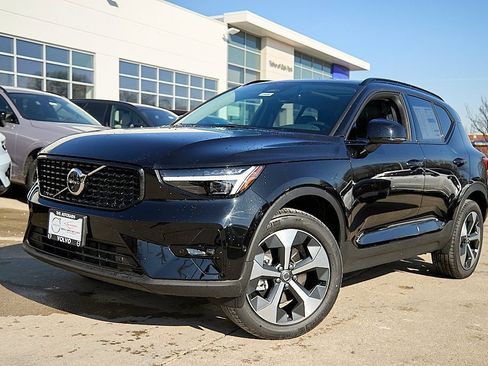 New 2026 Volvo XC40 B5 Plus w/ Climate Package image 2