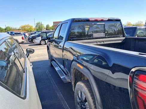 Used 2024 GMC Sierra 2500 Denali w/ Denali Reserve Package AWD/4WD image 8
