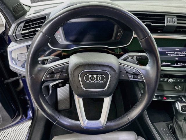 Used 2023 Audi Q3 2.0T Premium w/ Black Optic Sport Package AWD/4WD image 11