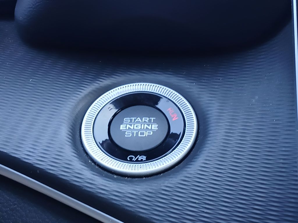 Used 2023 Jeep Grand Cherokee Altitude AWD/4WD image 20