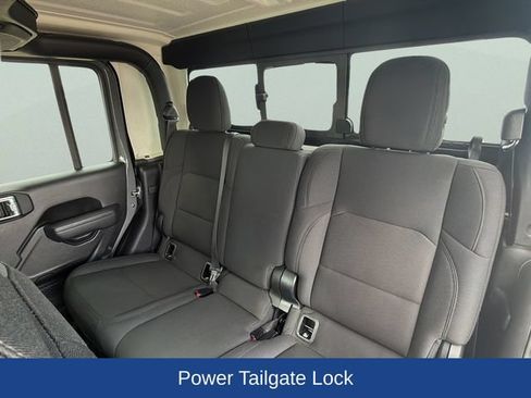 Used 2022 Jeep Gladiator Sport AWD/4WD image 20