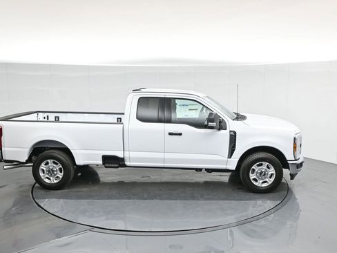 New 2026 Ford F350 XLT image 38