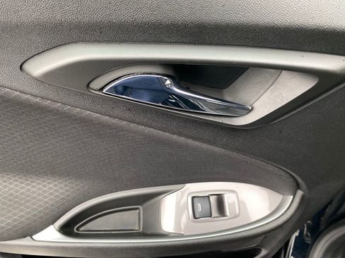 Used 2023 Chevrolet Malibu LT image 17