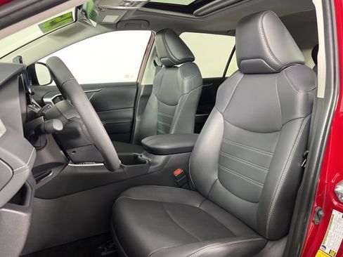 Used 2025 Toyota RAV4 XLE Premium w/ Weather Package image 4