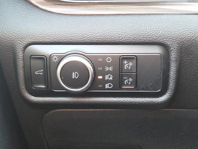 Used 2023 Ford Explorer Limited w/ Limited Technology Package AWD/4WD image 27