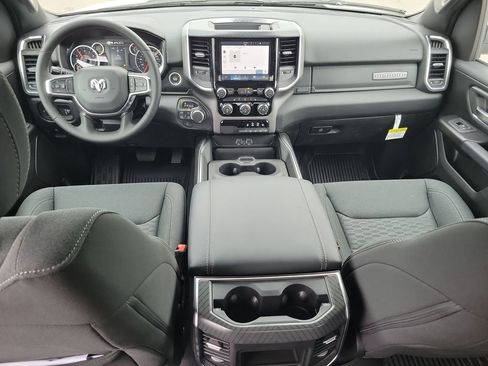 New 2026 RAM 1500 4x4 Crew Cab image 18