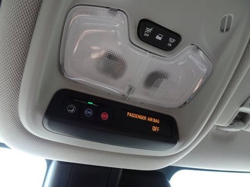 Used 2022 Chevrolet TrailBlazer LT w/ Driver Confidence Package FWD image 25