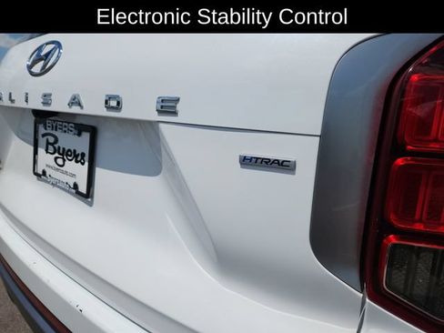 Used 2023 Hyundai Palisade SEL AWD/4WD image 15