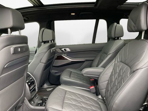 New 2026 BMW X7 xDrive40i w/ Executive Package image 13