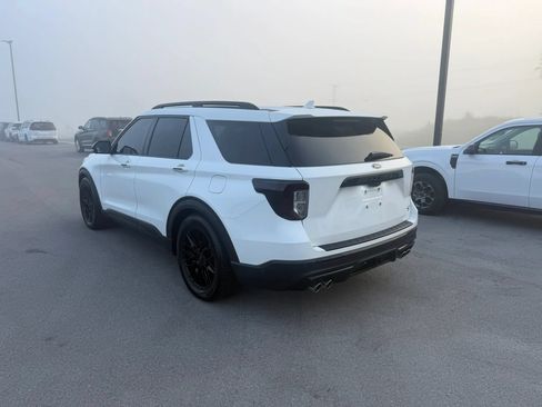 Used 2020 Ford Explorer ST AWD/4WD image 3