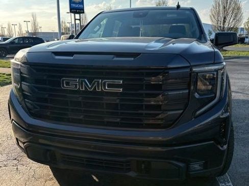 Used 2022 GMC Sierra 1500 Elevation w/ LPO, Elevation Black Package image 1