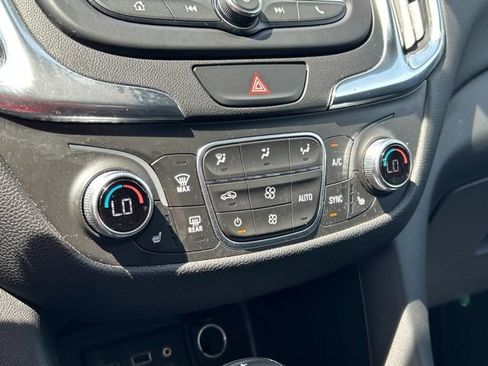 Used 2020 Chevrolet Equinox LT FWD image 41