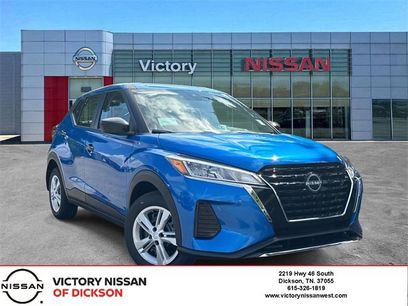New 2025 Nissan Kicks Play S