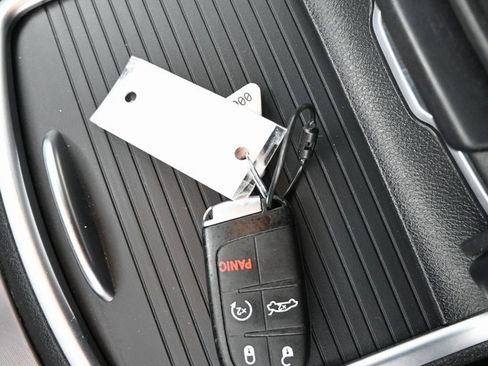 Used 2023 Dodge Charger SXT image 12