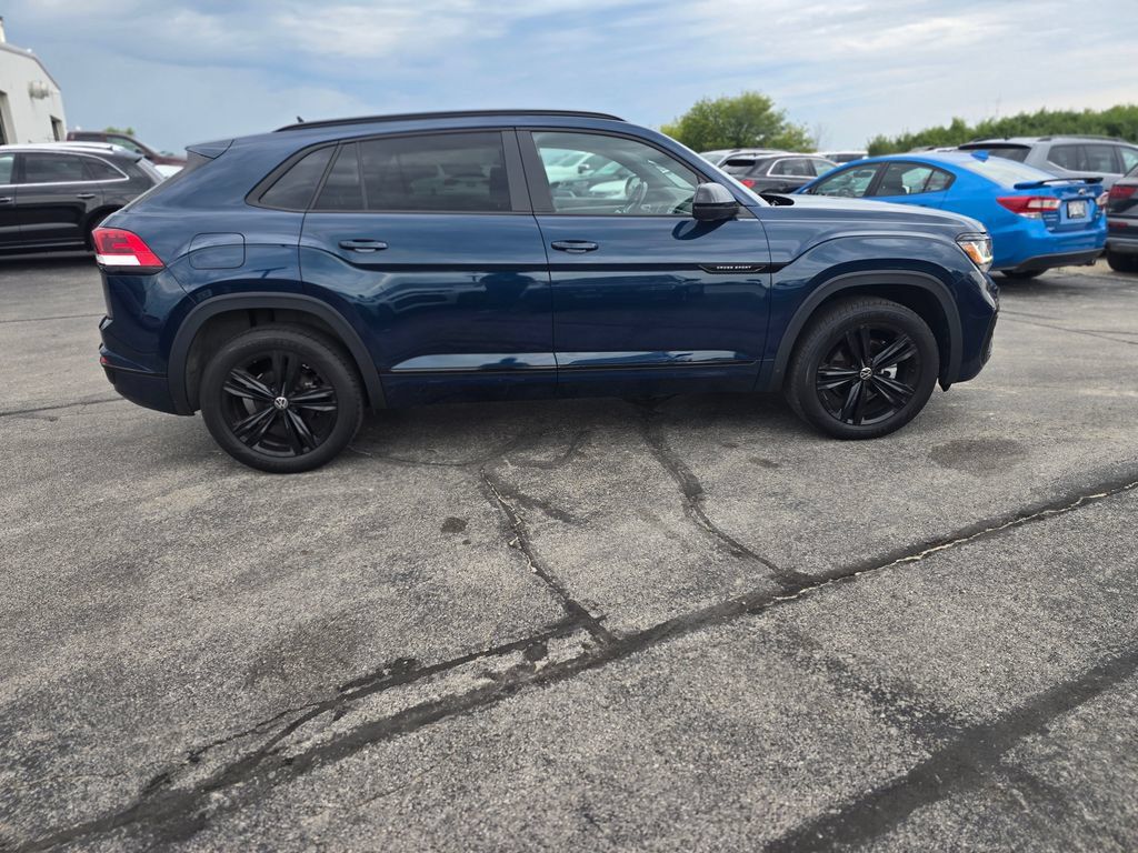 Used 2023 Volkswagen Atlas Cross Sport SEL R-Line AWD/4WD image 3