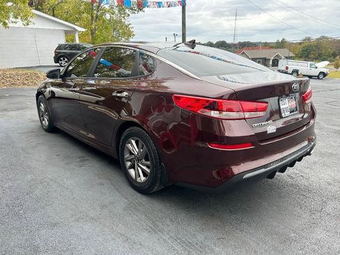 Used 2020 Kia Optima LX image 10