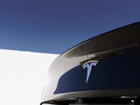 Used 2021 Tesla Model 3 Standard Range Plus RWD image 11
