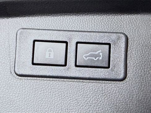 Certified 2023 Subaru Outback Limited image 32