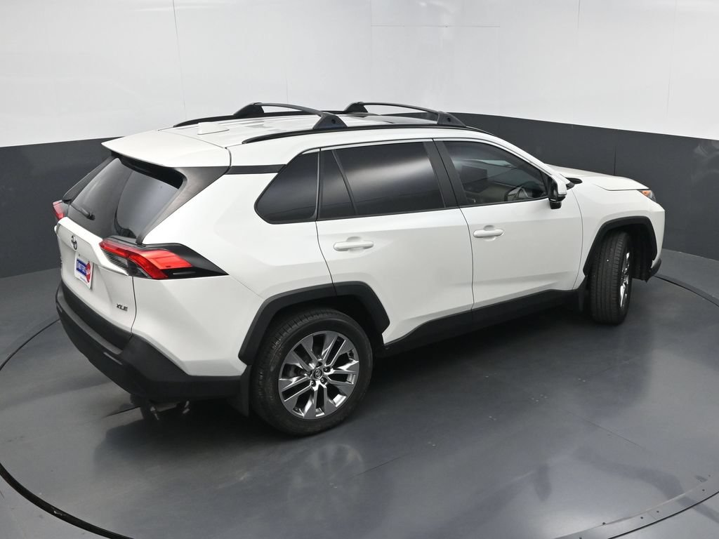 Used 2021 Toyota RAV4 XLE Premium FWD image 34
