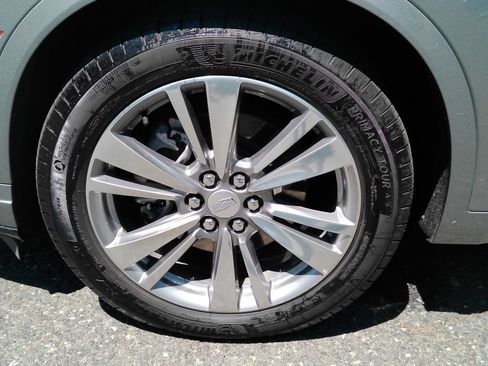 Used 2025 Cadillac XT6 Premium Luxury AWD/4WD image 18