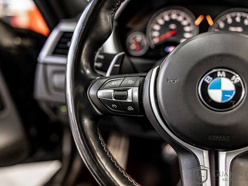 Used 2018 BMW M4 Coupe w/ Executive Package RWD image 25