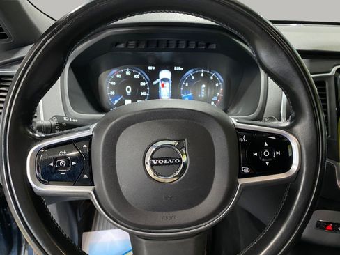 Used 2018 Volvo XC90 T5 Momentum w/ Convenience Package AWD/4WD image 12