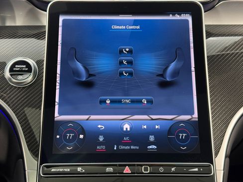 Used 2024 Mercedes-Benz GLC 43 AMG 4MATIC image 33