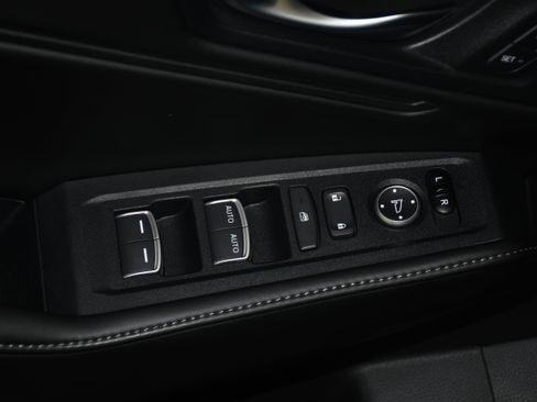 Used 2024 Honda Accord Sport image 11
