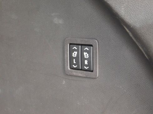 Used 2024 Buick Enclave Premium image 8