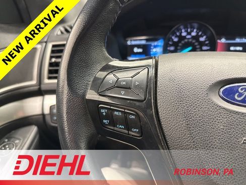 Used 2017 Ford Explorer XLT w/ Equipment Group 201A image 25