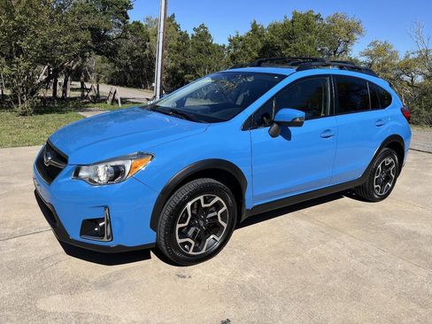 Used 2017 Subaru Crosstrek 2.0i Limited image 6