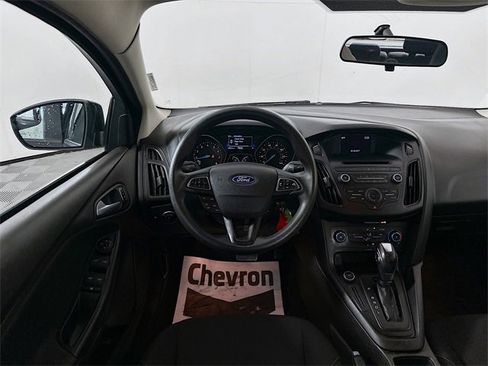 Used 2016 Ford Focus SE image 21