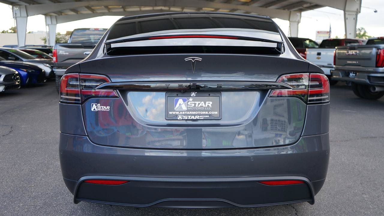 Used 2023 Tesla Model X AWD/4WD image 5