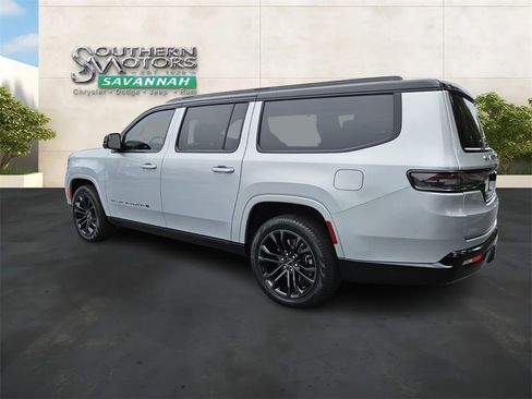 Used 2024 Jeep Grand Wagoneer L Series II w/ Quick Order Packagew 28T image 3