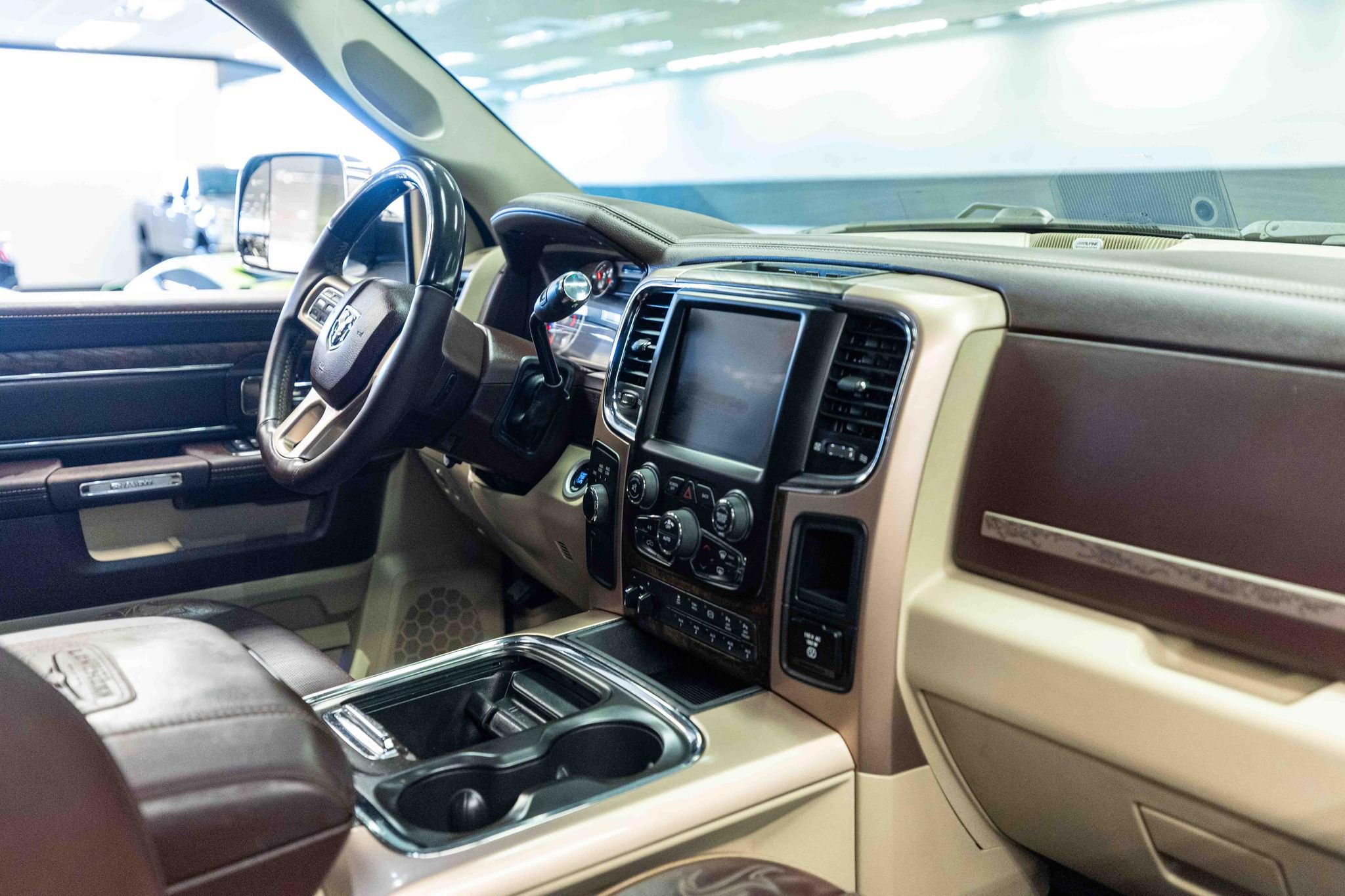 Used 2016 RAM 3500 Laramie Longhorn w/ Convenience Group AWD/4WD image 13