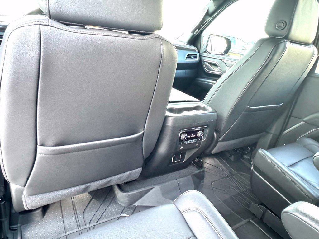 Used 2024 Chevrolet Tahoe Z71 w/ Luxury Package AWD/4WD image 21